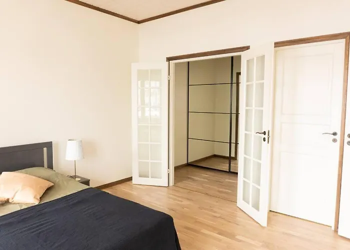 Ihastuttava, Vanha Jugend Talo Joensuun Sydaemessae *