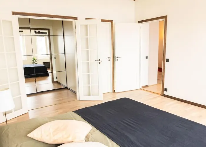 Ihastuttava, Vanha Jugend Talo Joensuun Sydaemessae * Йоэнсуу